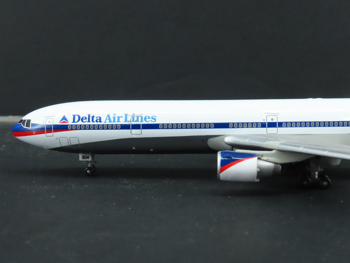 1:400 Dragon Wings 55062 Die-Cast Delta McDonnell Douglas MD-11 Aircraft N804DE