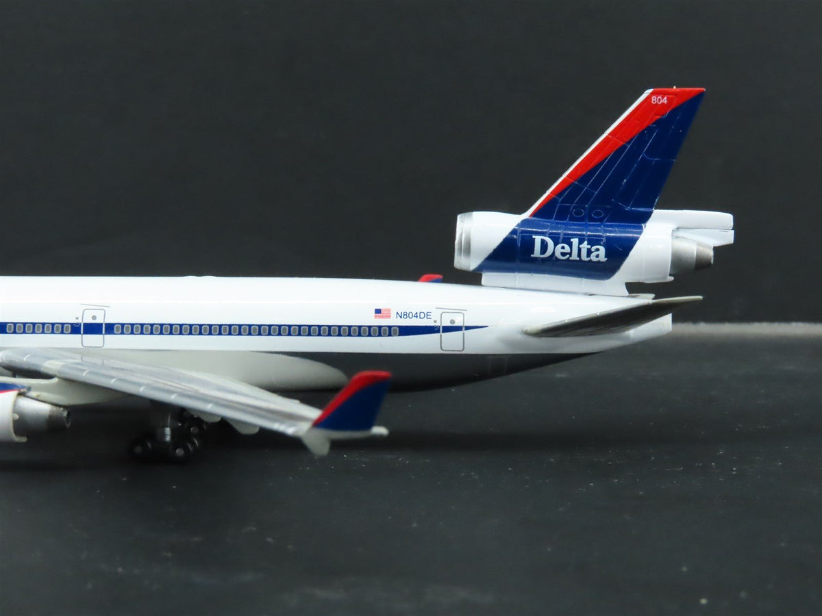 1:400 Dragon Wings 55062 Die-Cast Delta McDonnell Douglas MD-11 Aircraft N804DE