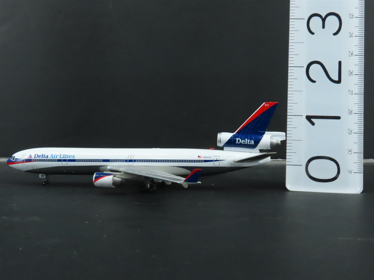 1:400 Dragon Wings 55062 Die-Cast Delta McDonnell Douglas MD-11 Aircraft N804DE