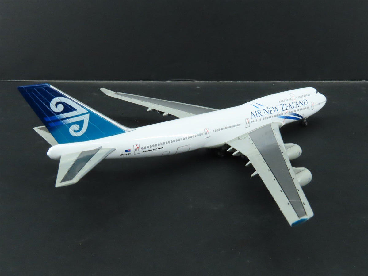 1:400 Dragon Wings 55131 Die-Cast Air New Zealand Boeing 747-419 Aircraft ZK-NBT