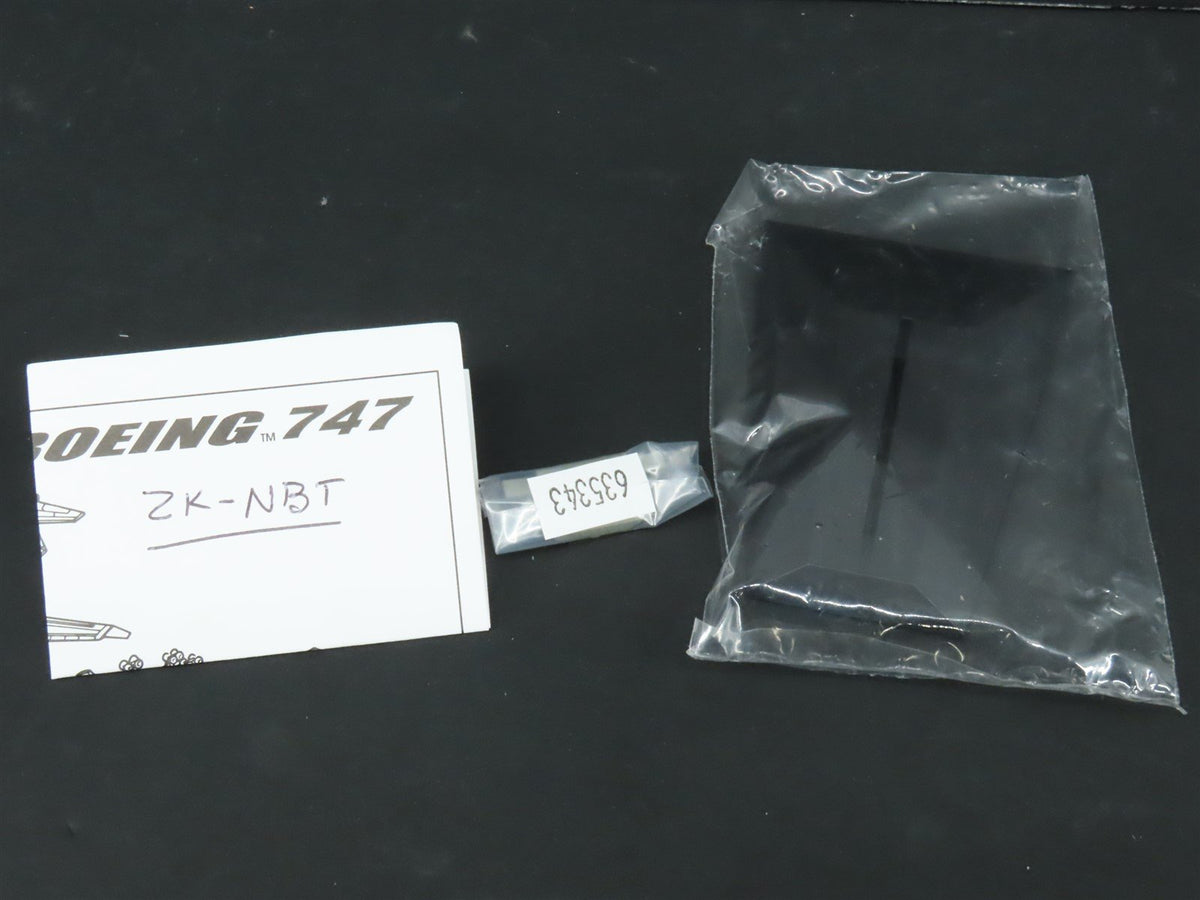 1:400 Dragon Wings 55131 Die-Cast Air New Zealand Boeing 747-419 Aircraft ZK-NBT