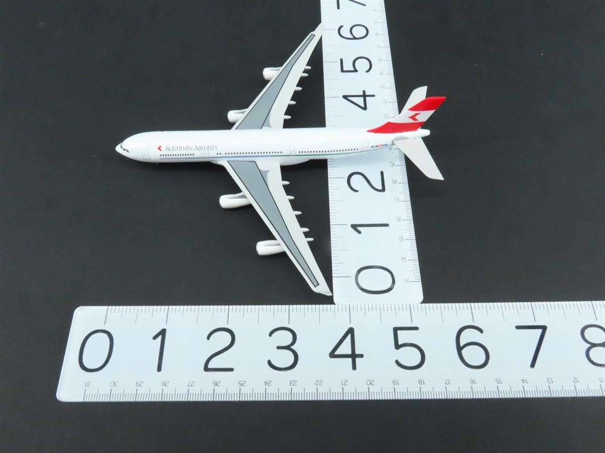 1:400 Scale Dragon Wings 55004 Die-Cast Austrian Airbus A340-212 Aircraft DE-LAG