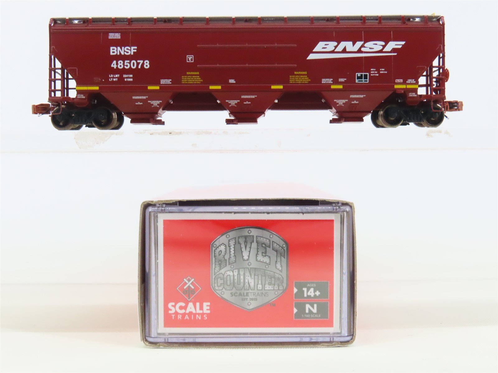 N Scaletrains SXT33218 BNSF Railway Gunderson 5188 3-Bay Hopper Car #485078