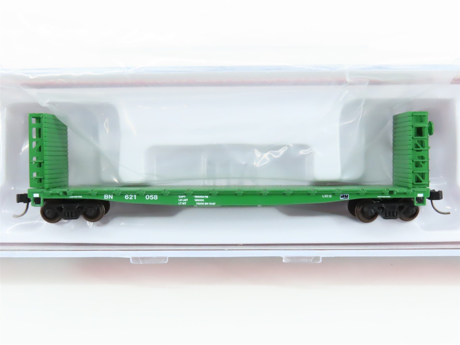 N Scale Atlas #50005789 BN Burlington Northern 48' GSI Bulkhead Flat Car #621058