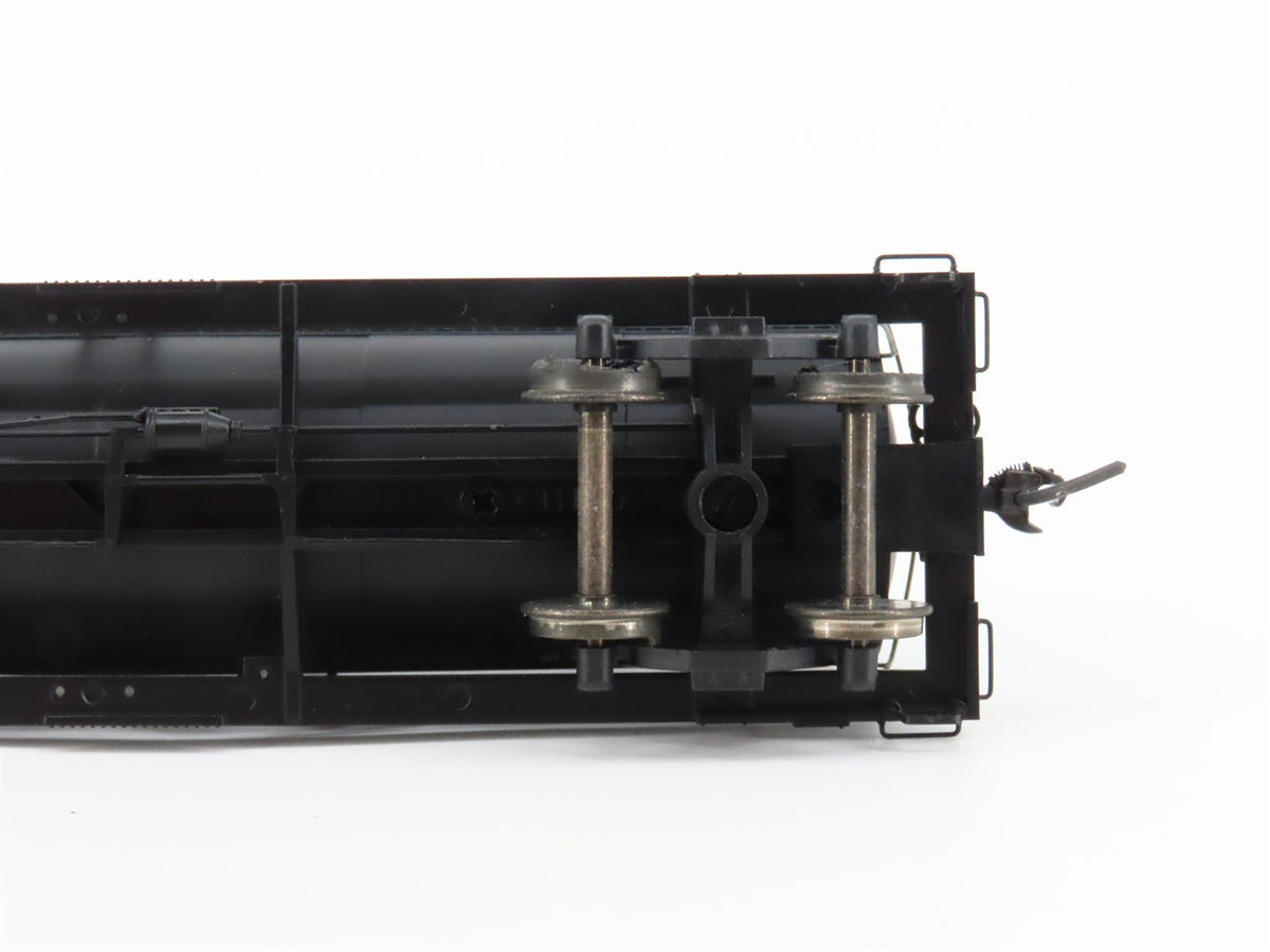 HO Scale Atlas 1072-2 UTLX Union 11,000 Gallon Single Dome Tank Car #96269