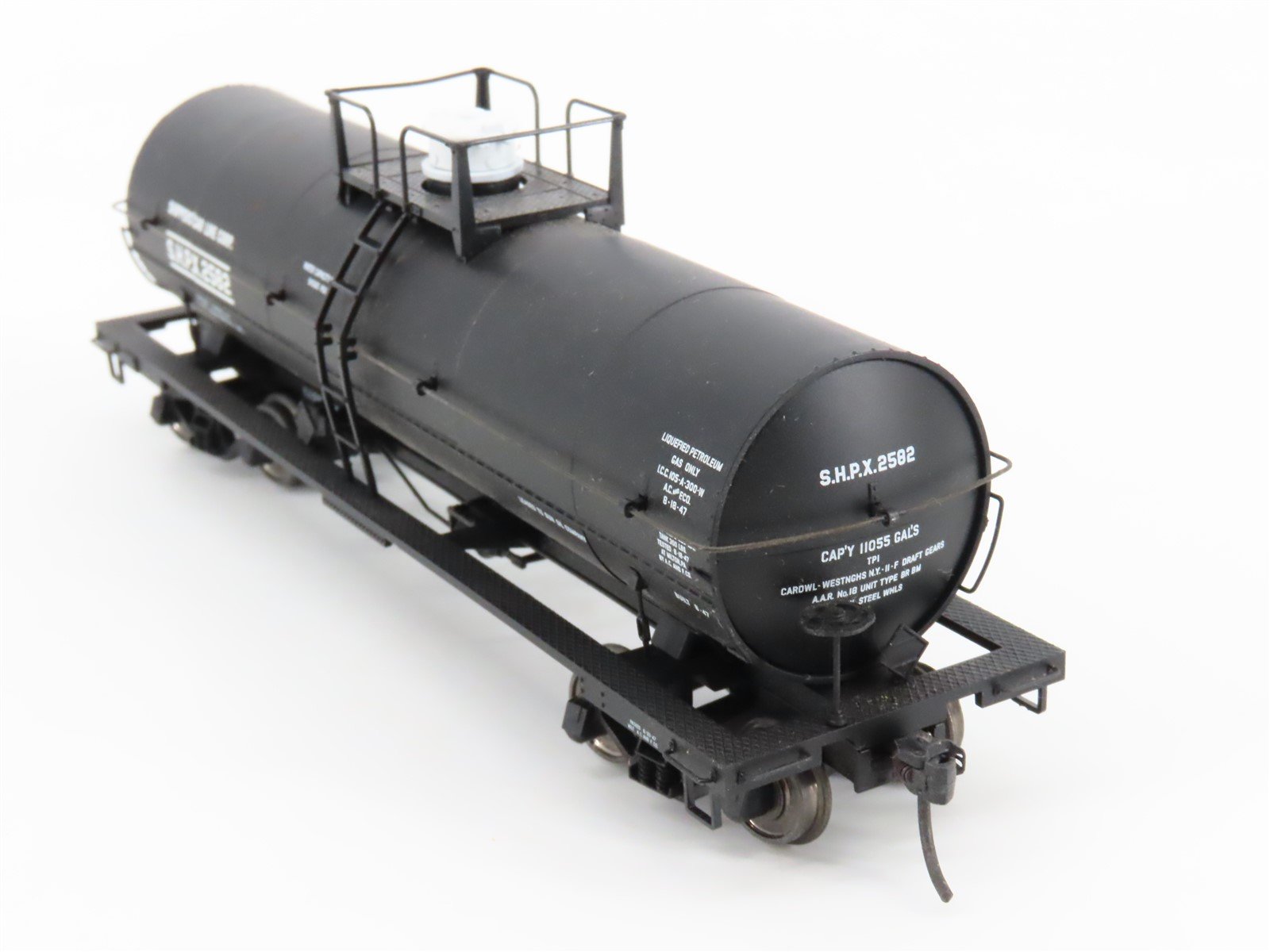 HO Scale Atlas 1065-2 SHPX Shippers 11,000 Gallon Single Dome Tank Car #2582