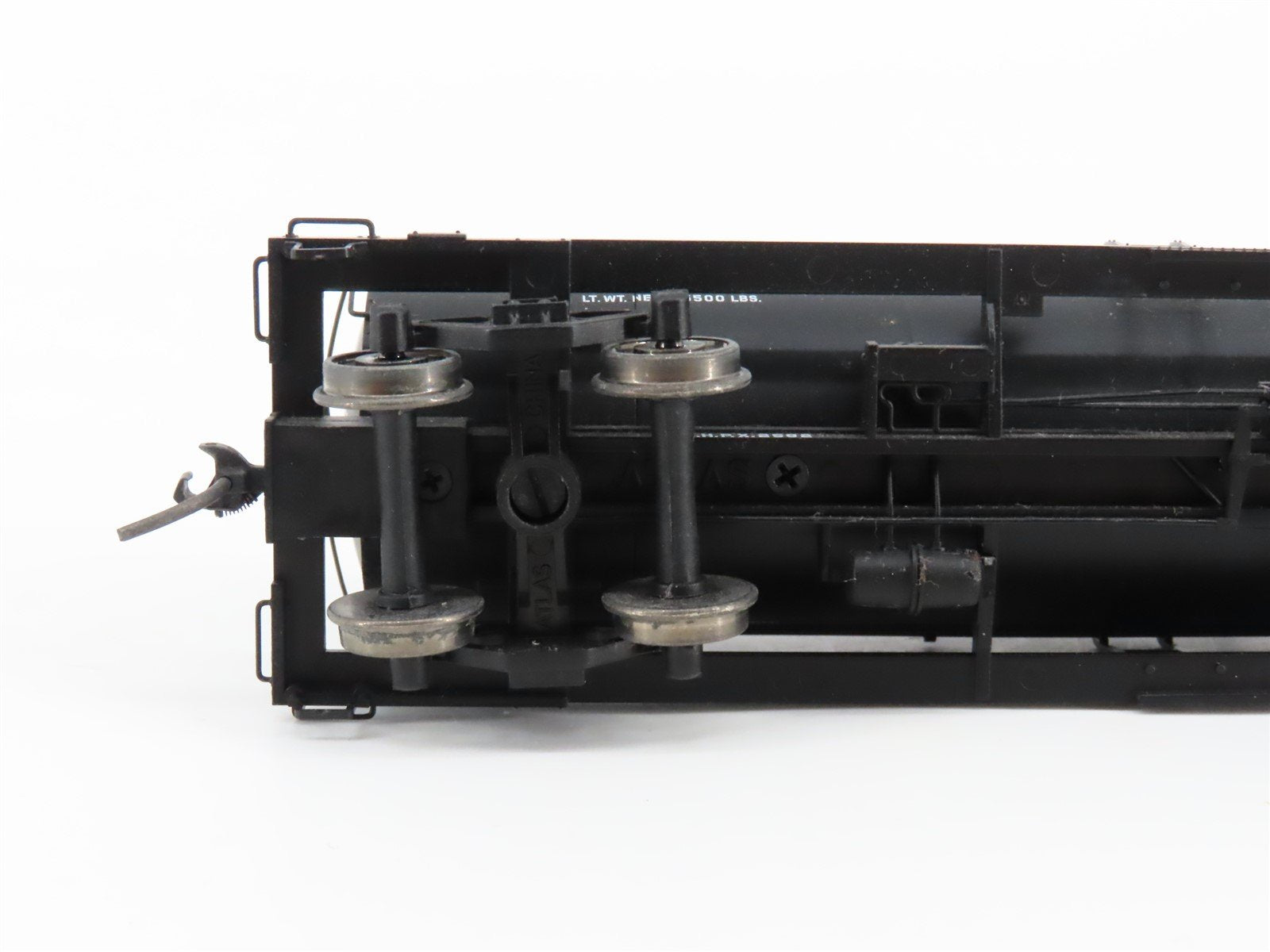 HO Scale Atlas 1065-2 SHPX Shippers 11,000 Gallon Single Dome Tank Car #2582
