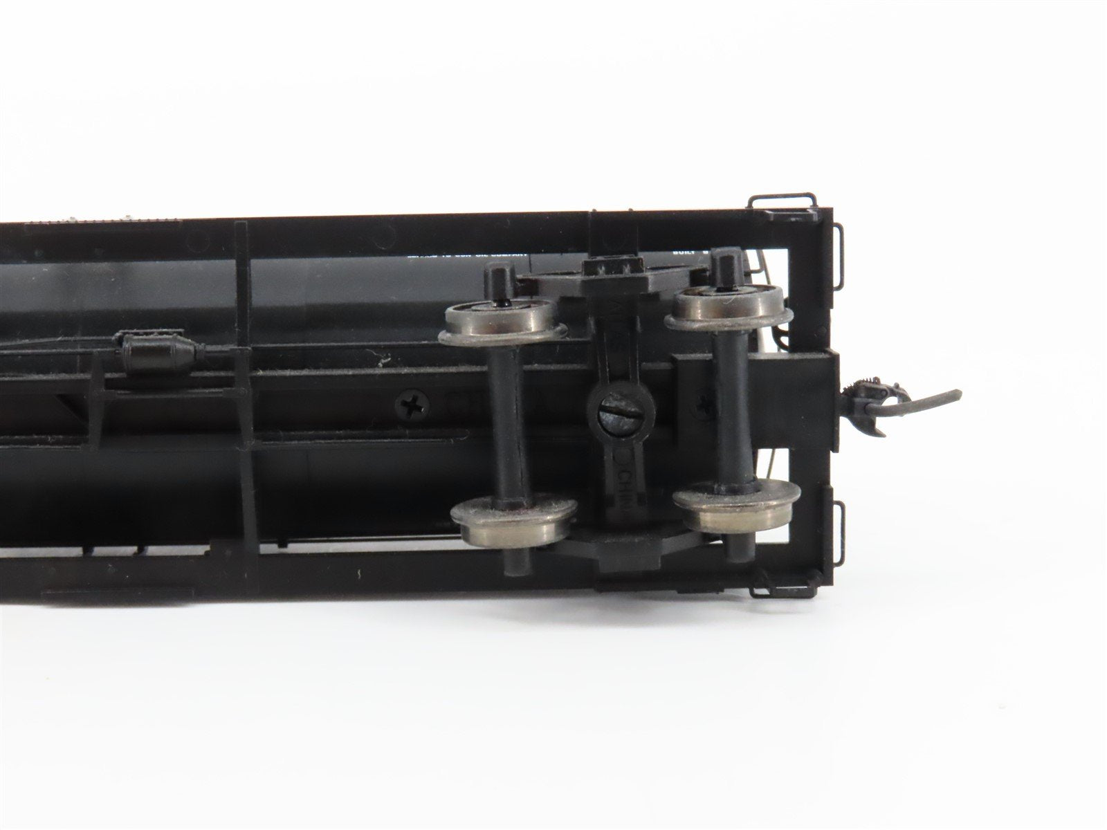 HO Scale Atlas 1065-2 SHPX Shippers 11,000 Gallon Single Dome Tank Car #2582