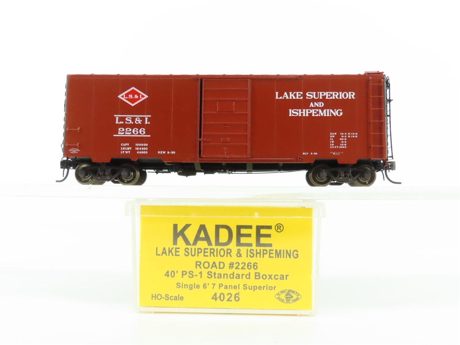 HO Scale Kadee 4026 LS&I Lake Superior & Ishpeming 40' PS-1 Boxcar #2266