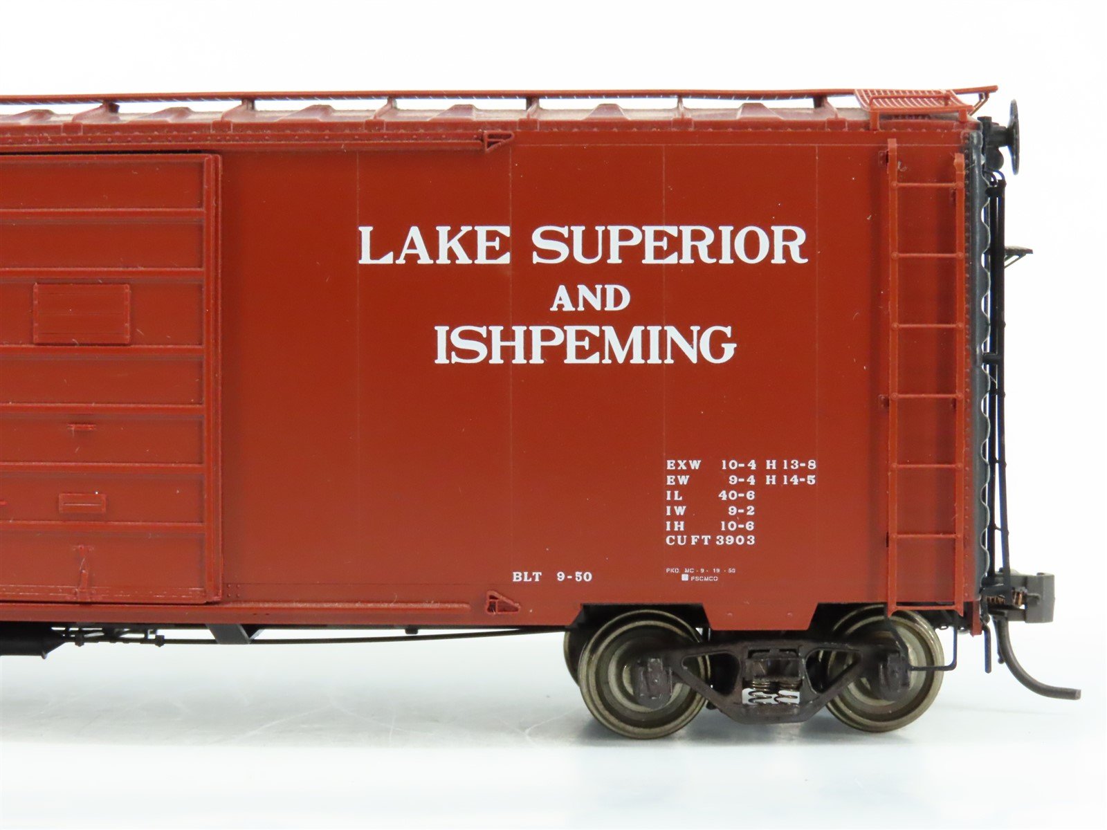HO Scale Kadee 4026 LS&I Lake Superior & Ishpeming 40' PS-1 Boxcar #2266