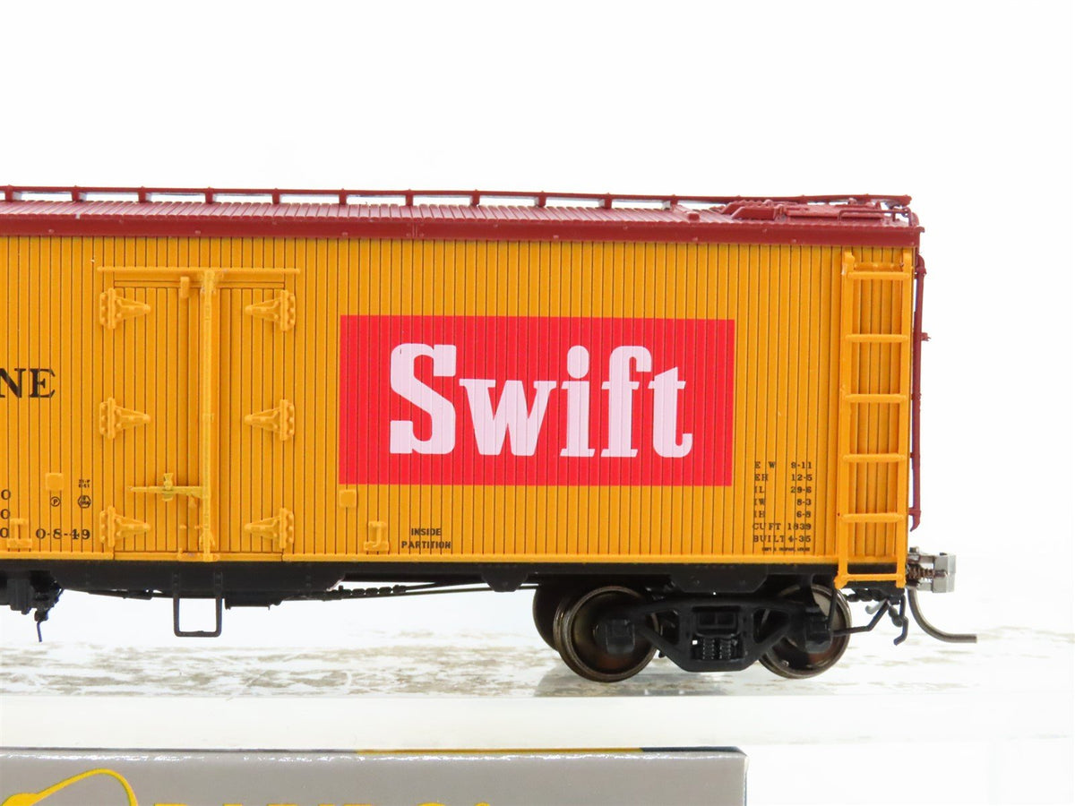 HO Scale Rapido 121060-2 SRLX Swift Refrigerator Line 37&#39; Meat Reefer #2635