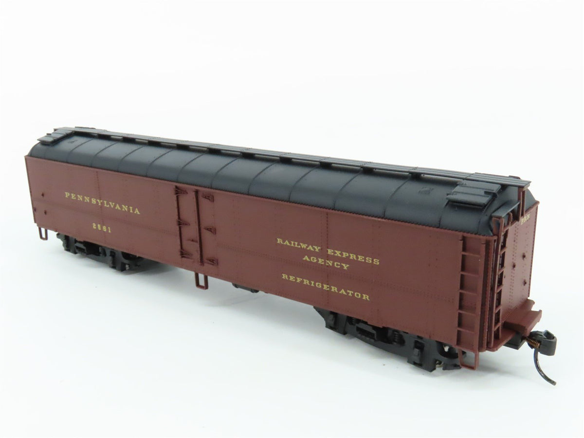 HO Scale Walthers #932-5882 PRR Pennsylvania R50B Express Reefer #2561