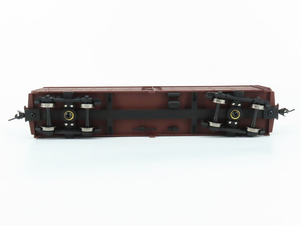 HO Scale Walthers #932-5882 PRR Pennsylvania R50B Express Reefer #2561