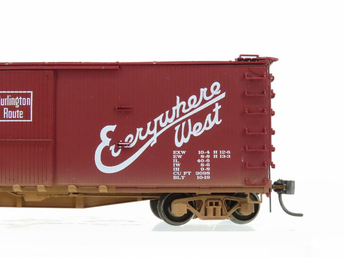 HO Scale Ertl 333 CB&amp;Q Burlington Route 50&#39; Boxcar #120785 - Weathered