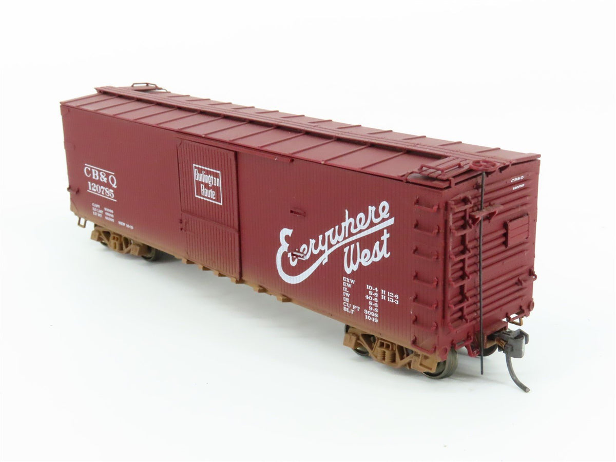 HO Scale Ertl 333 CB&amp;Q Burlington Route 50&#39; Boxcar #120785 - Weathered