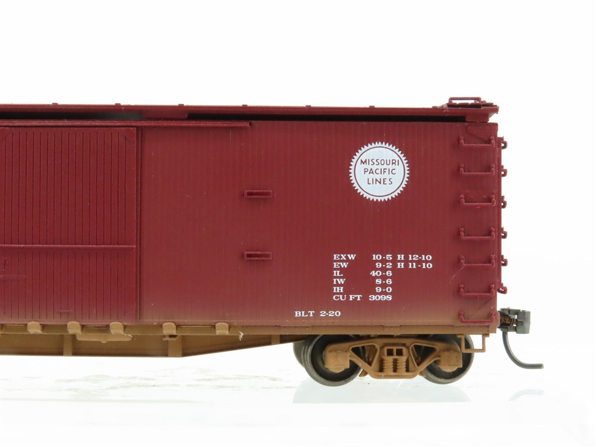 HO Scale Ertl 4373 MP Missouri Pacific Lines 50&#39; Boxcar #45203 Weathered