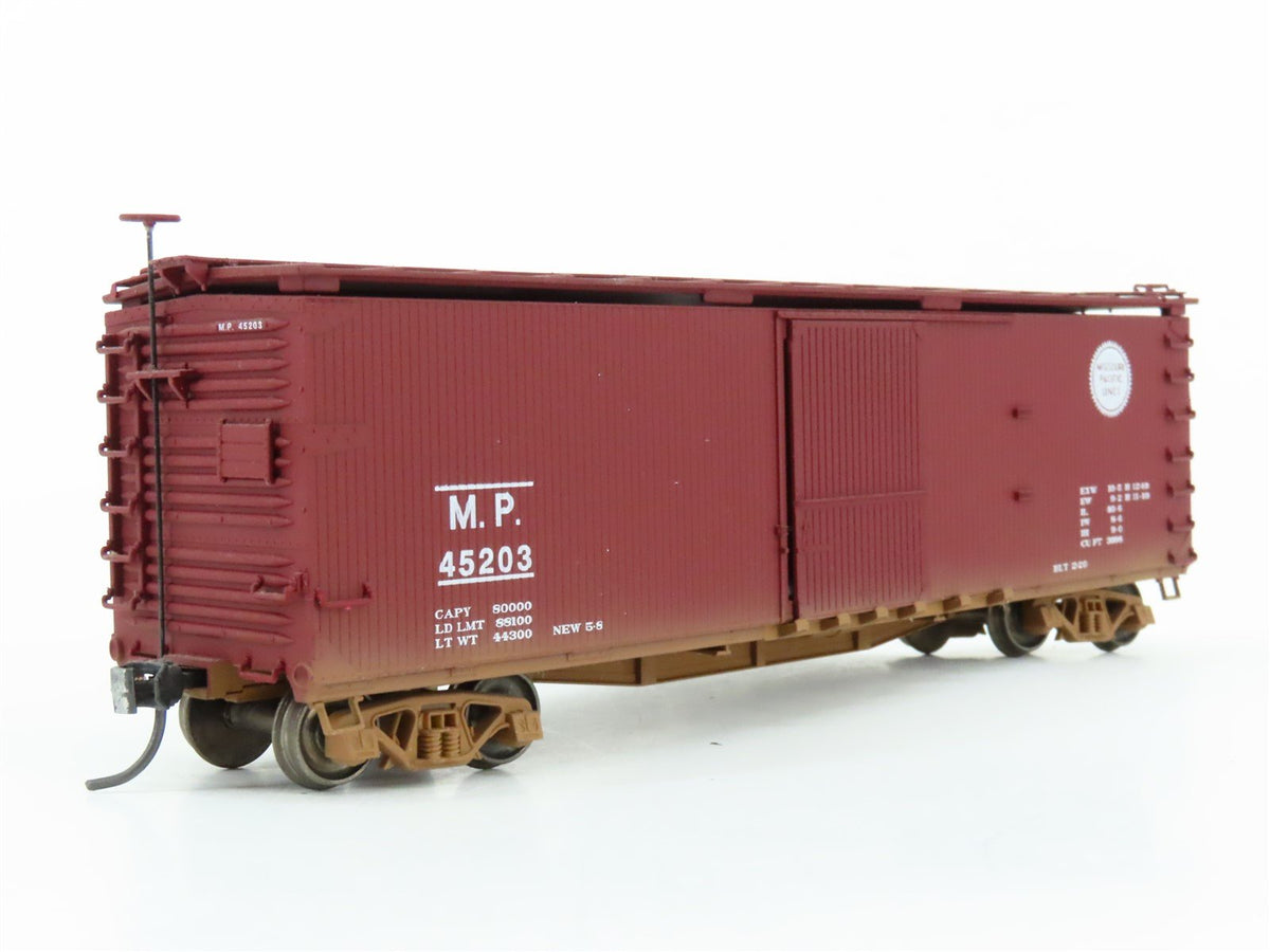 HO Scale Ertl 4373 MP Missouri Pacific Lines 50&#39; Boxcar #45203 Weathered