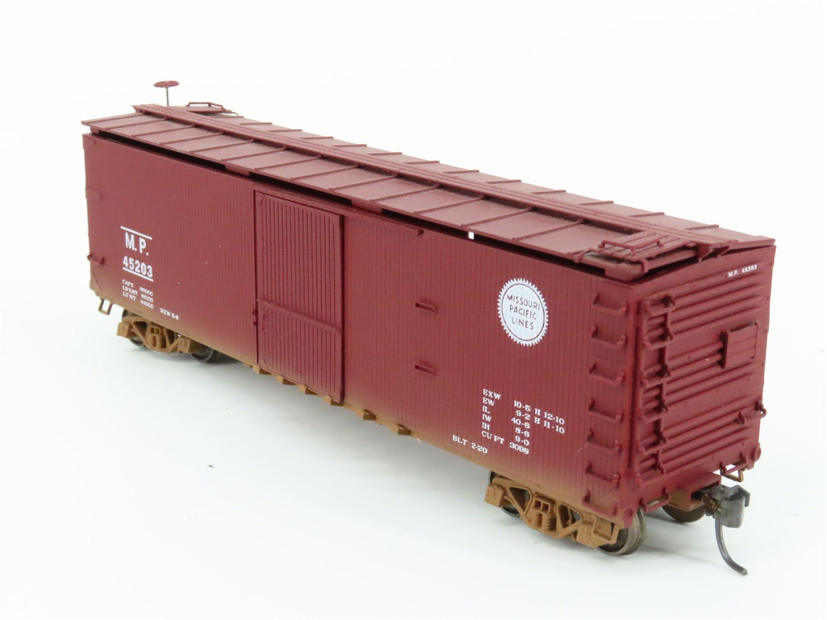 HO Scale Ertl 4373 MP Missouri Pacific Lines 50&#39; Boxcar #45203 Weathered