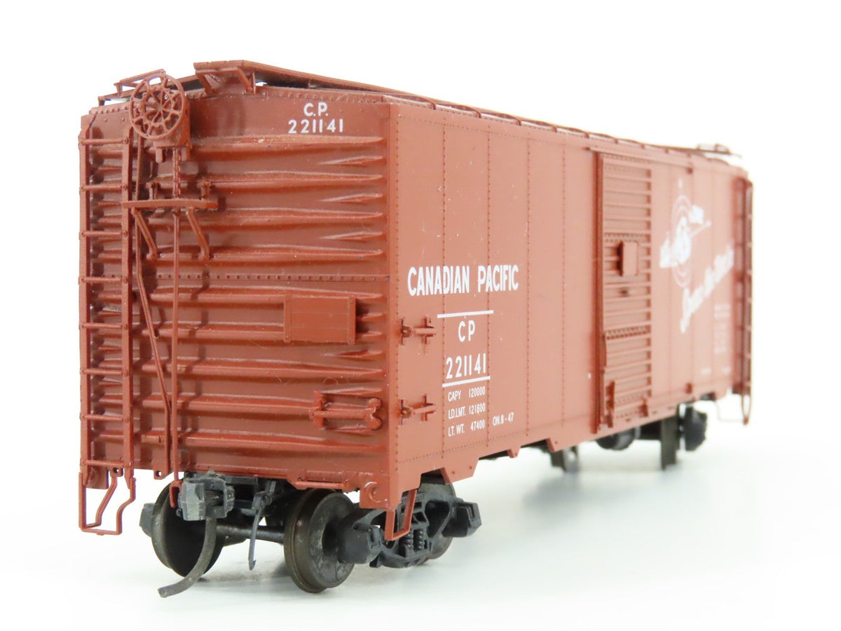 HO Red Caboose RR-38009-2 CP Canadian Pacific Spans the World Box Car #221141