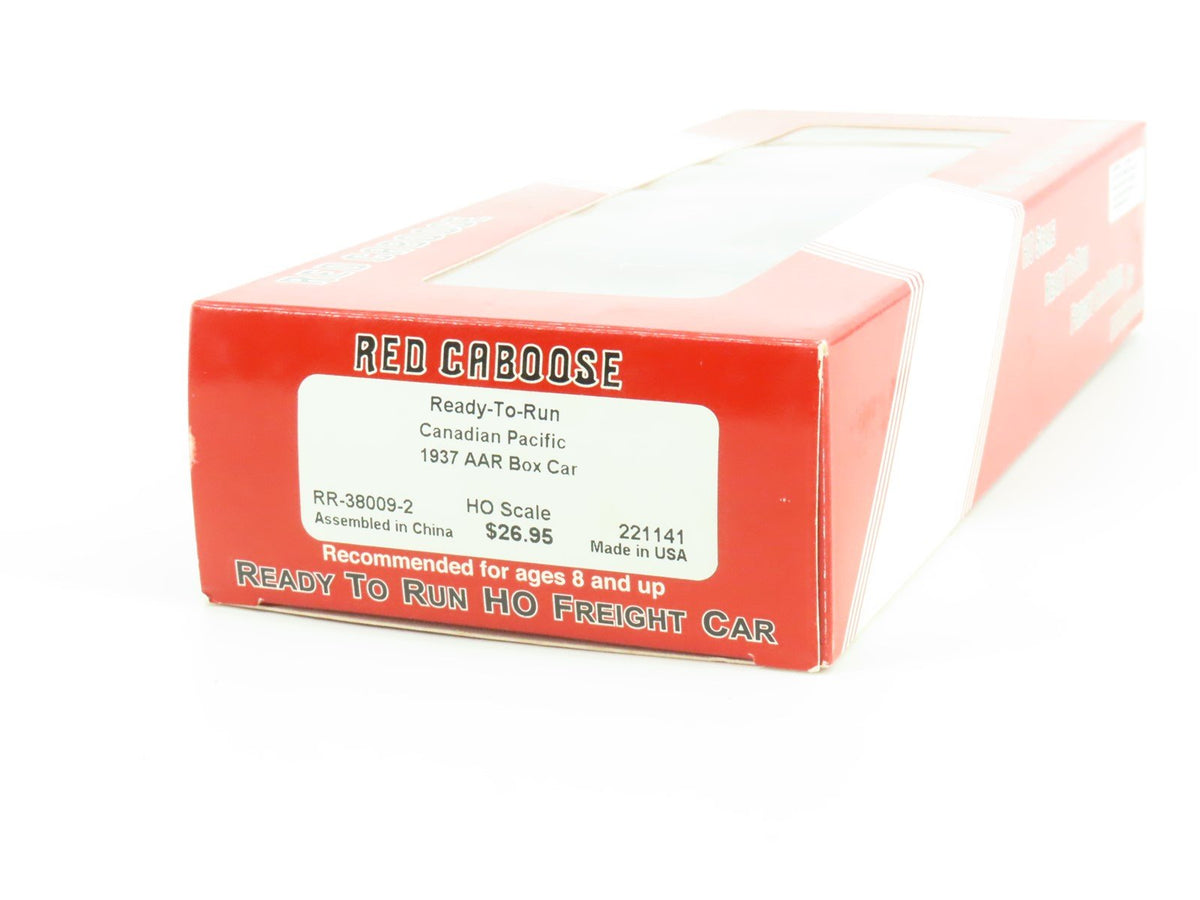 HO Red Caboose RR-38009-2 CP Canadian Pacific Spans the World Box Car #221141