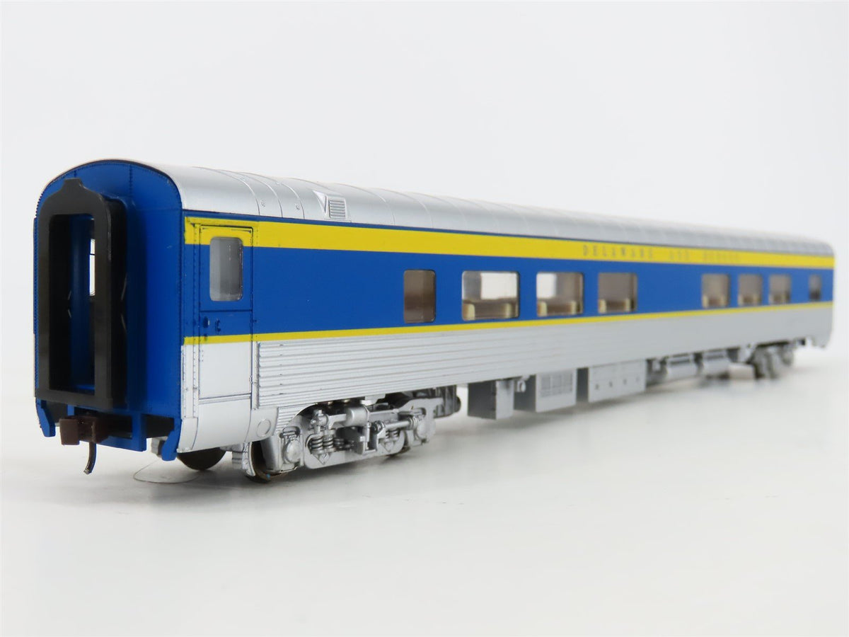 HO Scale Walthers 932-16762 D&amp;H Delaware &amp; Hudson 52-Seat Coach Passenger