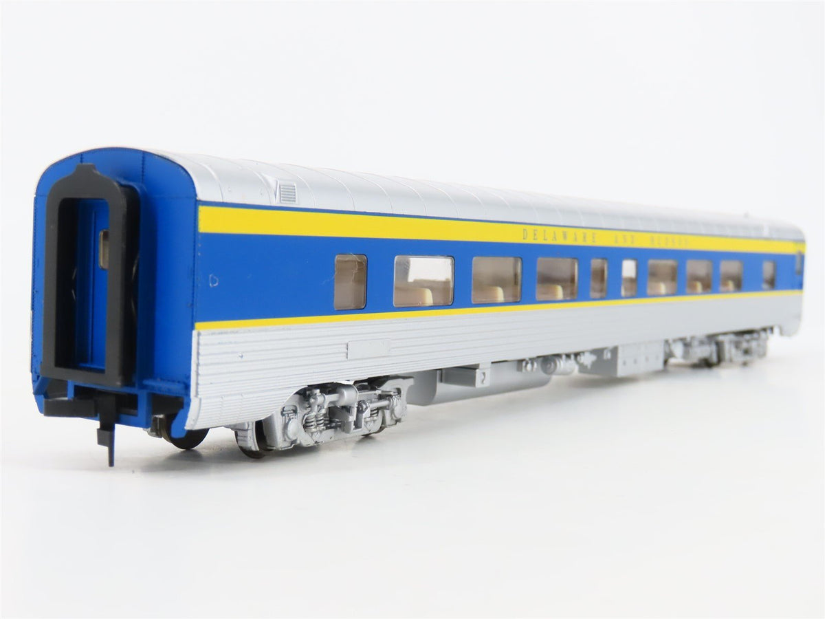HO Scale Walthers 932-16762 D&amp;H Delaware &amp; Hudson 52-Seat Coach Passenger