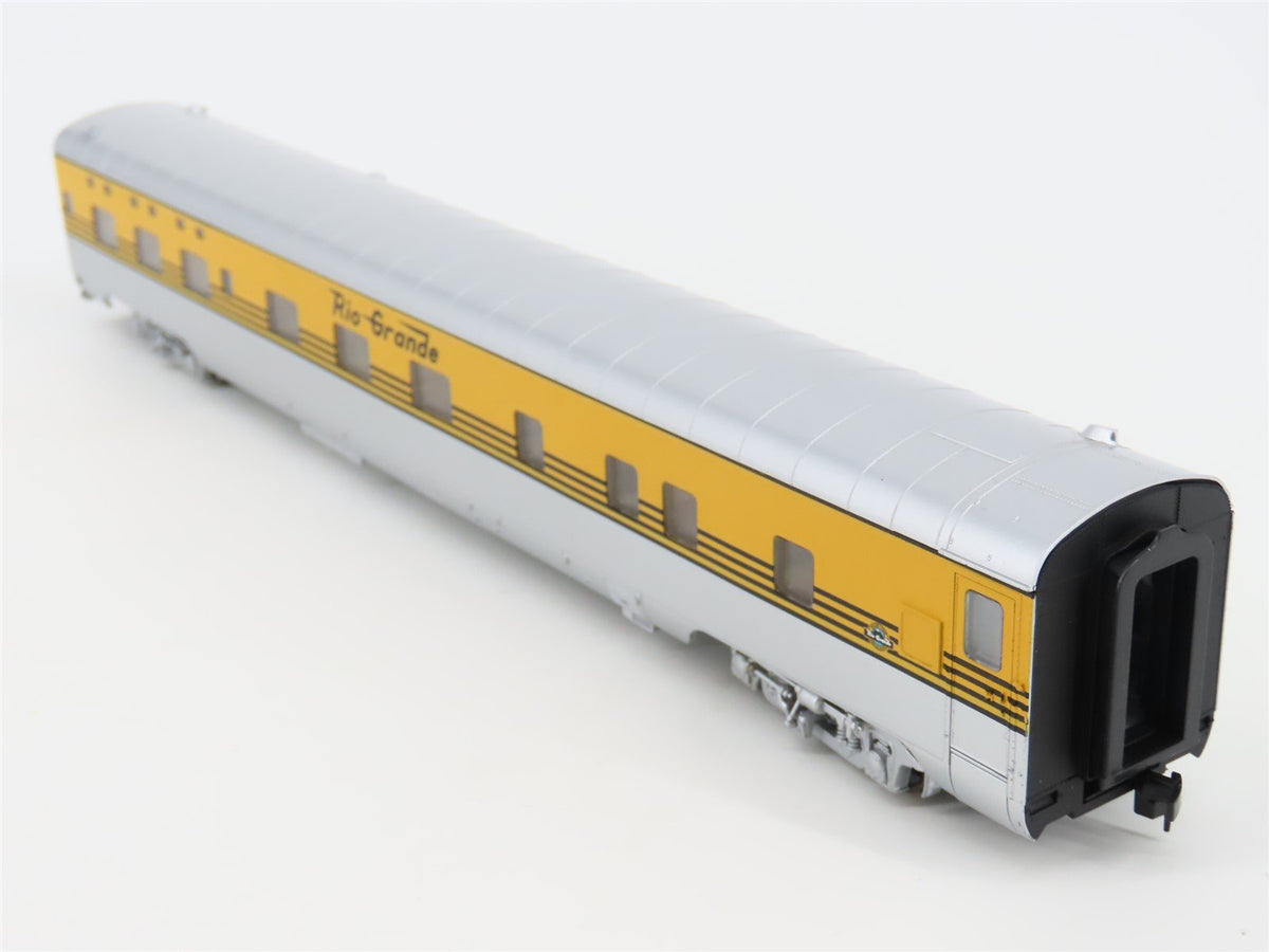 HO Walthers 932-6708 D&amp;RGW Rio Grande 4-4-2 Sleeper Passenger (4 Stripe Scheme)