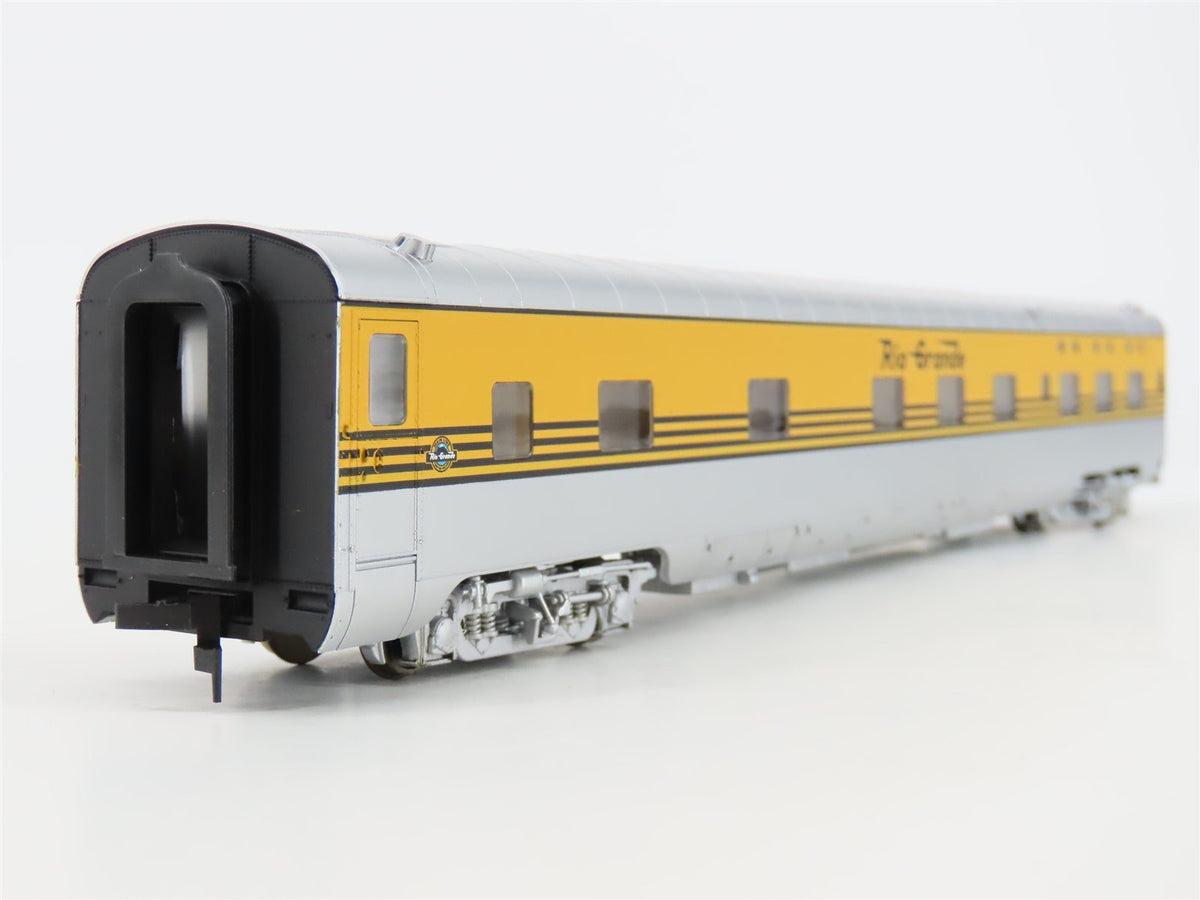 HO Walthers 932-6708 D&amp;RGW Rio Grande 4-4-2 Sleeper Passenger (4 Stripe Scheme)