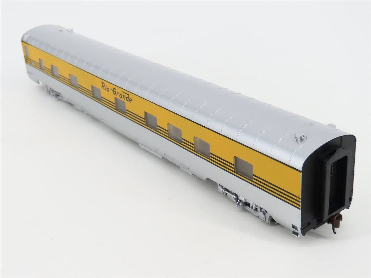HO Walthers 932-6728 D&amp;RGW Rio Grande 6-6-4 Sleeper Passenger (4 Stripe Scheme)