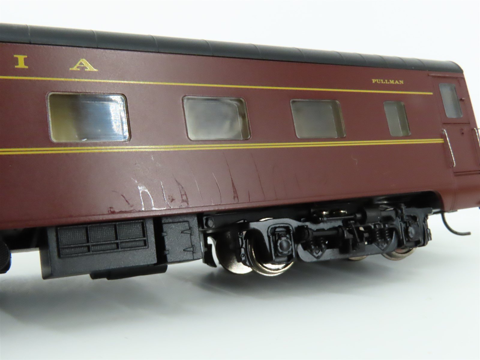 HO Walthers 932-9387 PRR Pennsylvania Pullman Standard 10-6 Sleeper Passenger