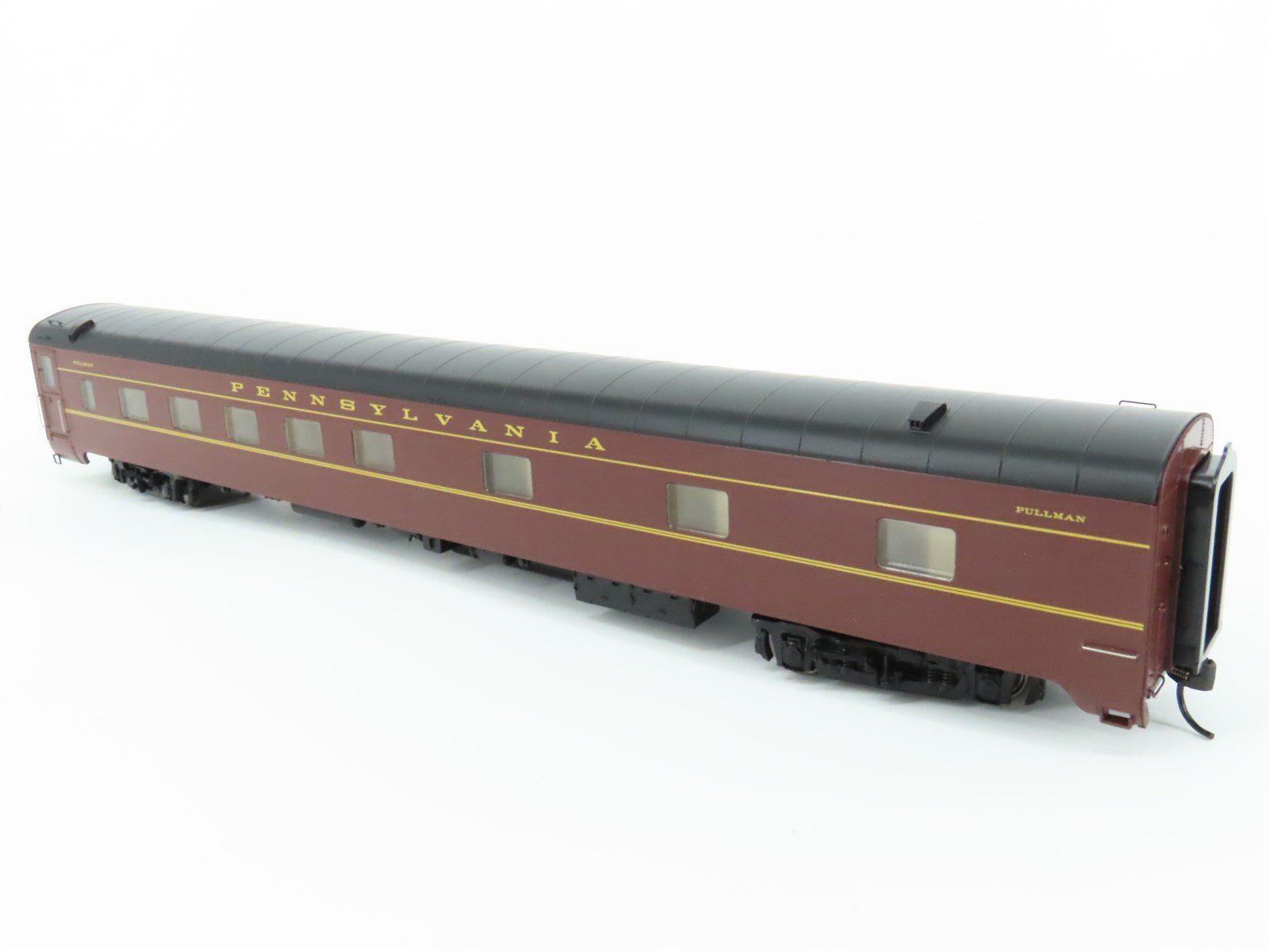 HO Walthers 932-9387 PRR Pennsylvania Pullman Standard 10-6 Sleeper Passenger