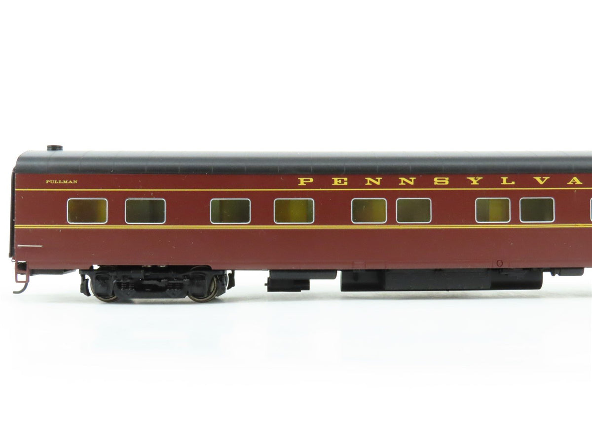 HO Scale Walthers 932-9690 PRR 1953 Era Broadway LTD ACF 4-4-2 Sleeper Passenger
