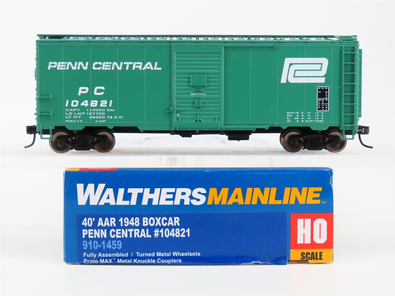 HO Scale Walthers Mainline 910-1459 PC Penn Central 40' AAR 1948 Box Car #104821