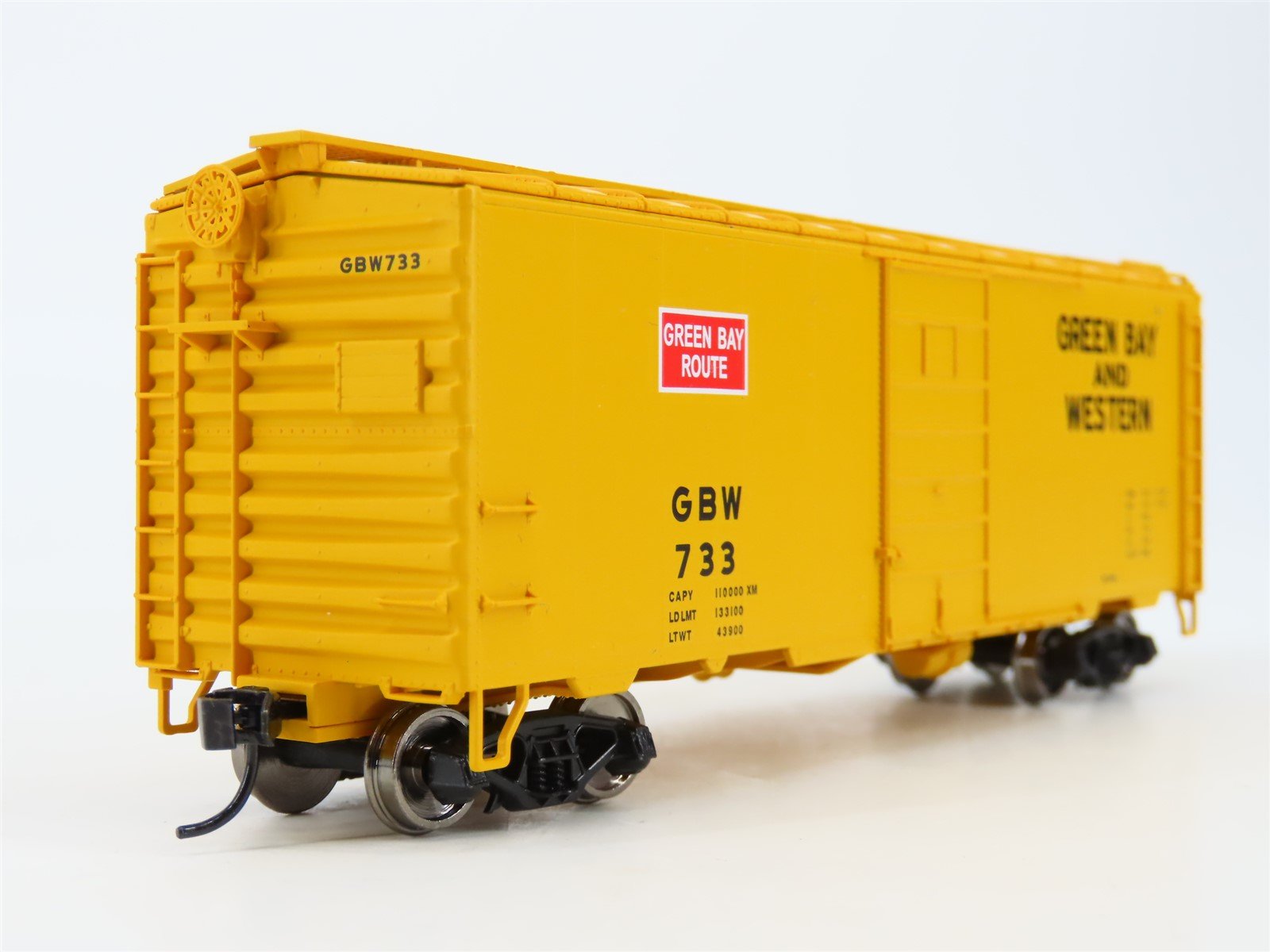 HO Scale Walthers Mainline 910-2369 GBW Green Bay Route 40' PS-1 Box Car #733