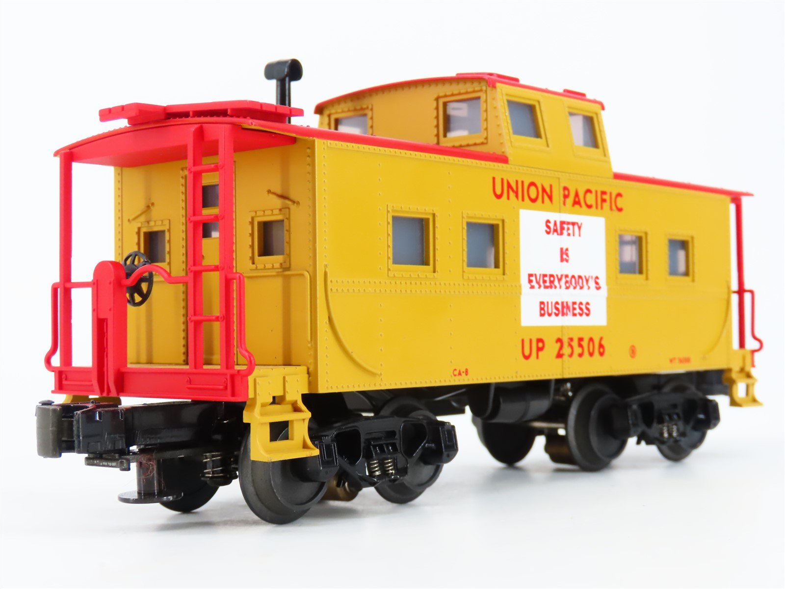 O Gauge 3-Rail MTH Rail King 30-7767 UP Union Pacific Lighted Caboose #25506