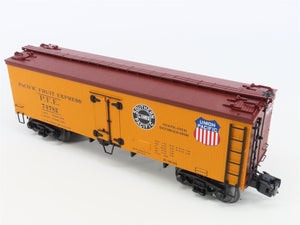 O Gauge 3-Rail MTH 20-94367 SP UP PFE Pacific Fruit Express 36' Reefer #74782