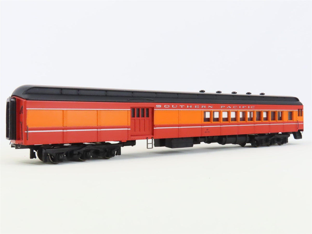 HO Scale Bachmann Spectrum 89421 SP Southern Pacific Combine Passenger #3051