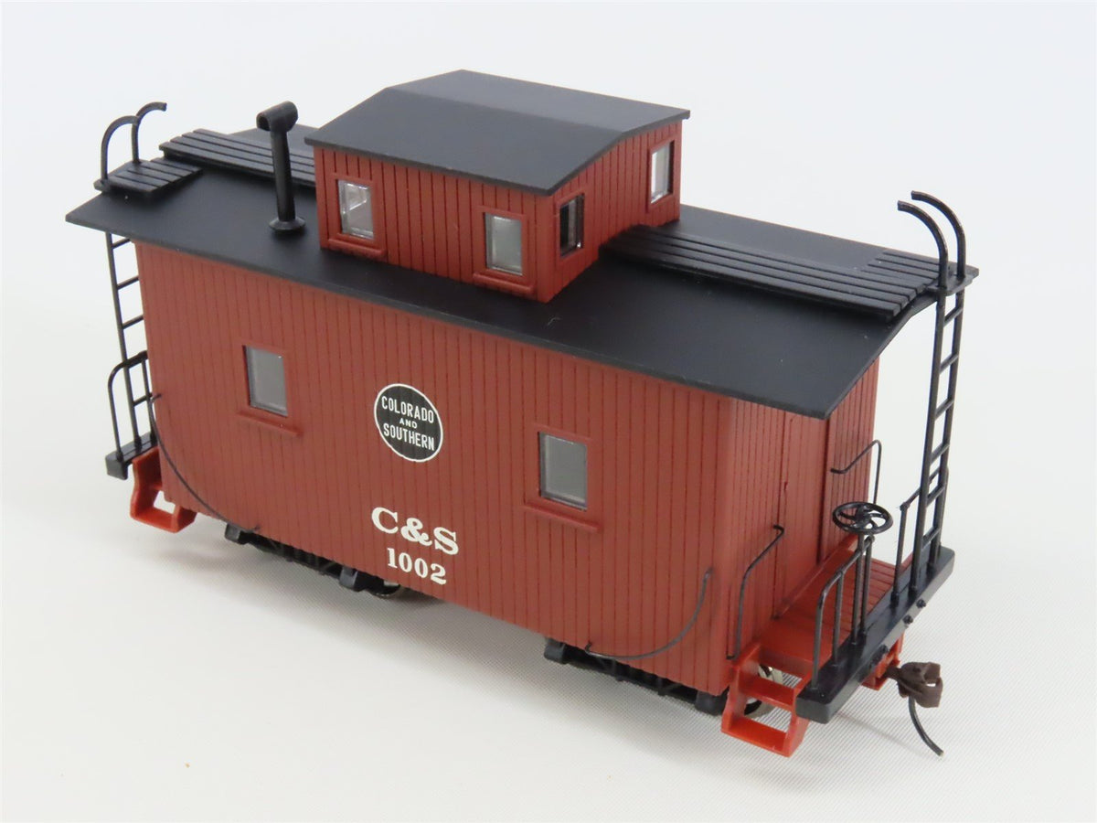 On30 Scale Bachmann Spectrum 27723 C&amp;S Colorado &amp; Southern Caboose #1002 Lighted