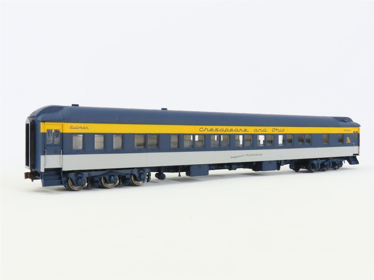 HO Scale Walthers 932-10018 C&amp;O Chesapeake &amp; Ohio Pullman Heavyweight Passenger