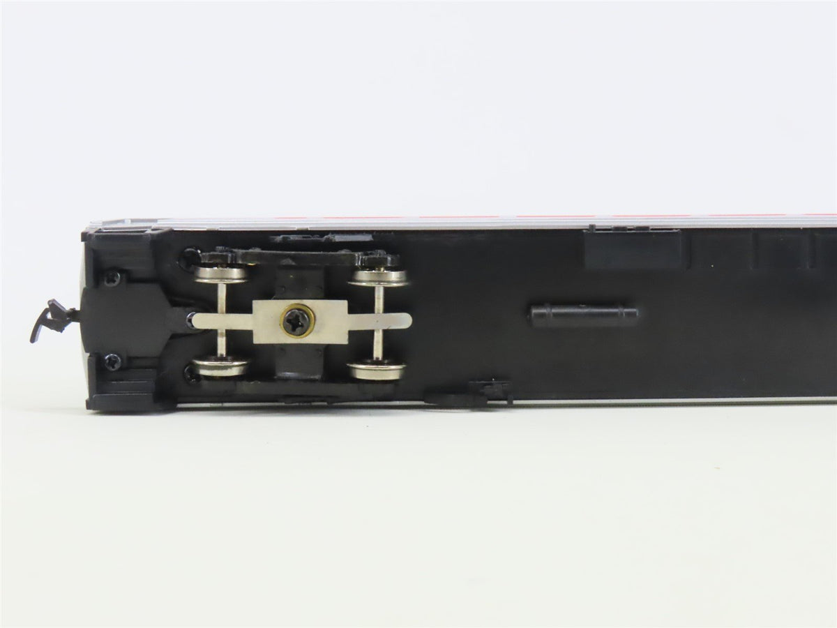 HO Scale Walthers 932-6051 Amtrak 85&#39; Horizon Coach Passenger