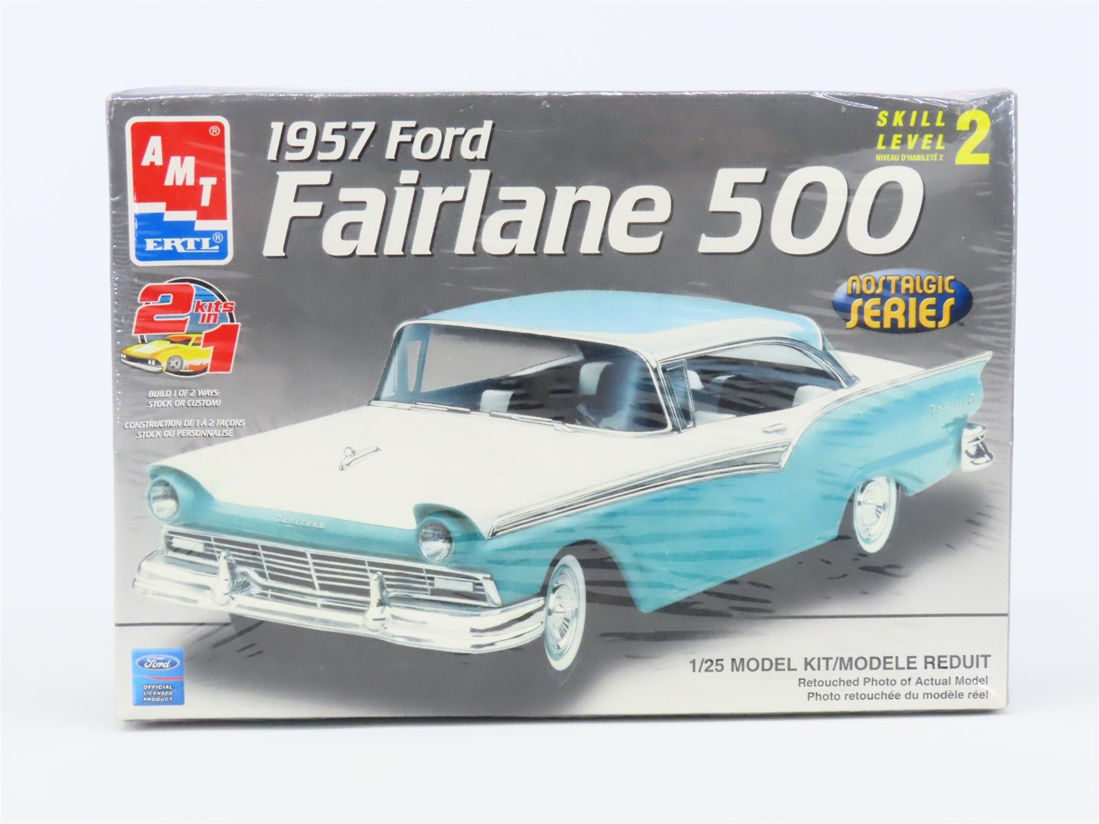 1/25 Scale AMT Ertl 2 in 1 Model Kit #38406 1957 Ford Fairlane 500 - Sealed