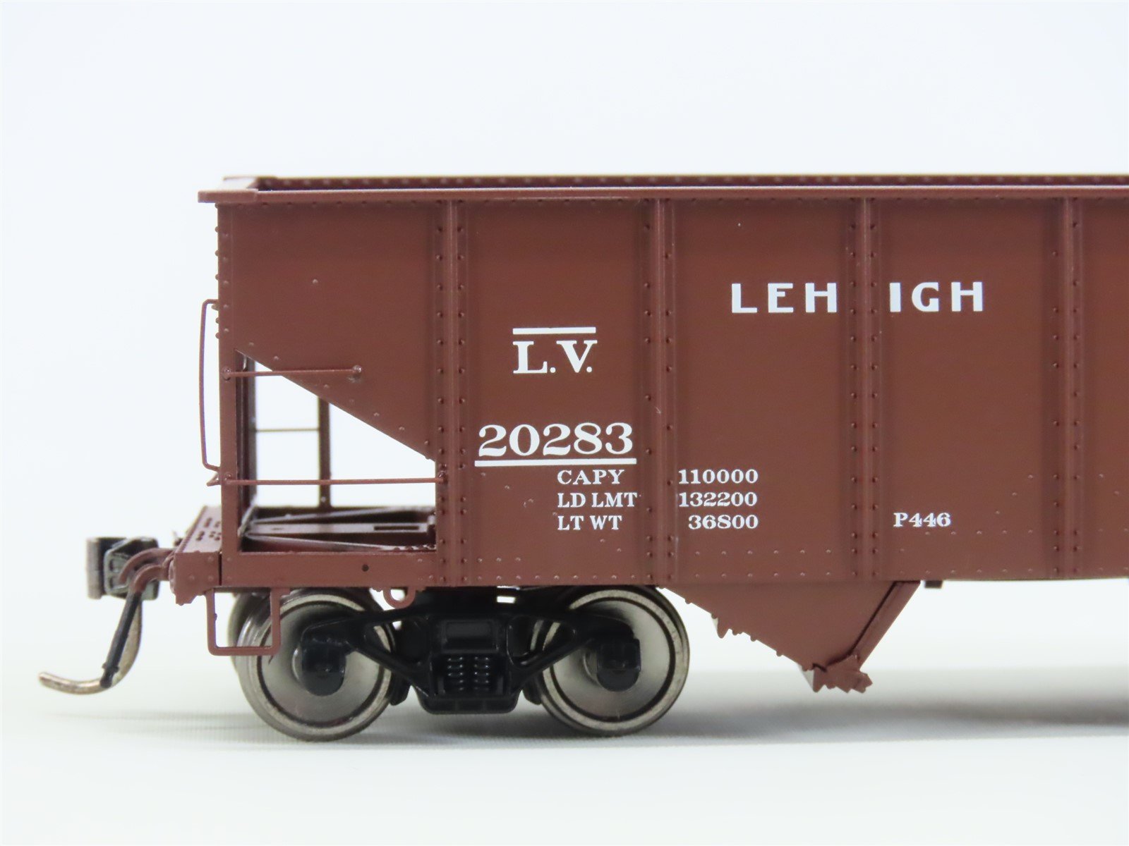 HO Scale Rapido 148007A LV Lehigh Valley Railroad 2-Bay Open Hopper #20283