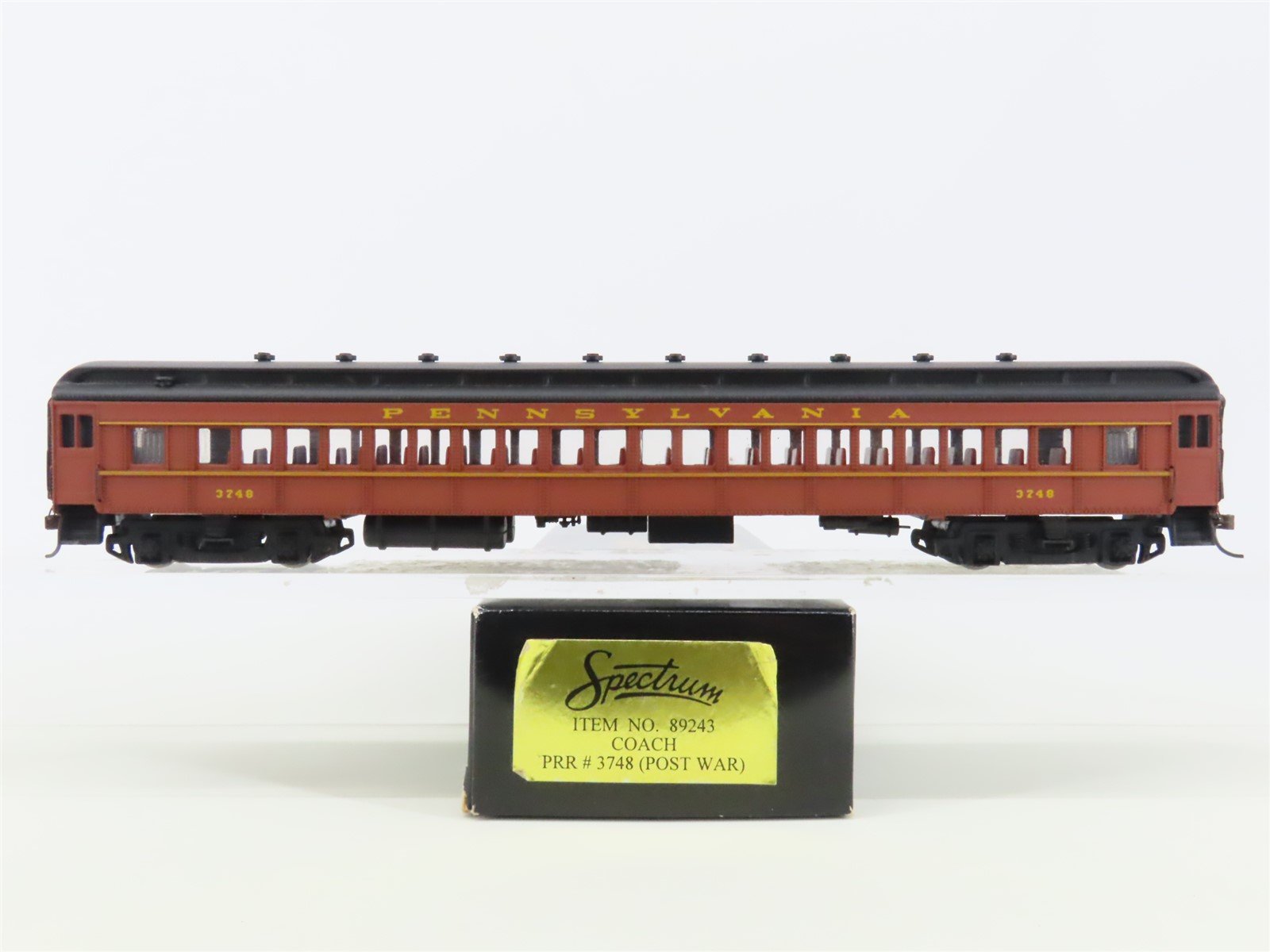 HO Scale Bachmann Spectrum 89243 PRR Pennsylvania Coach Passenger #3748
