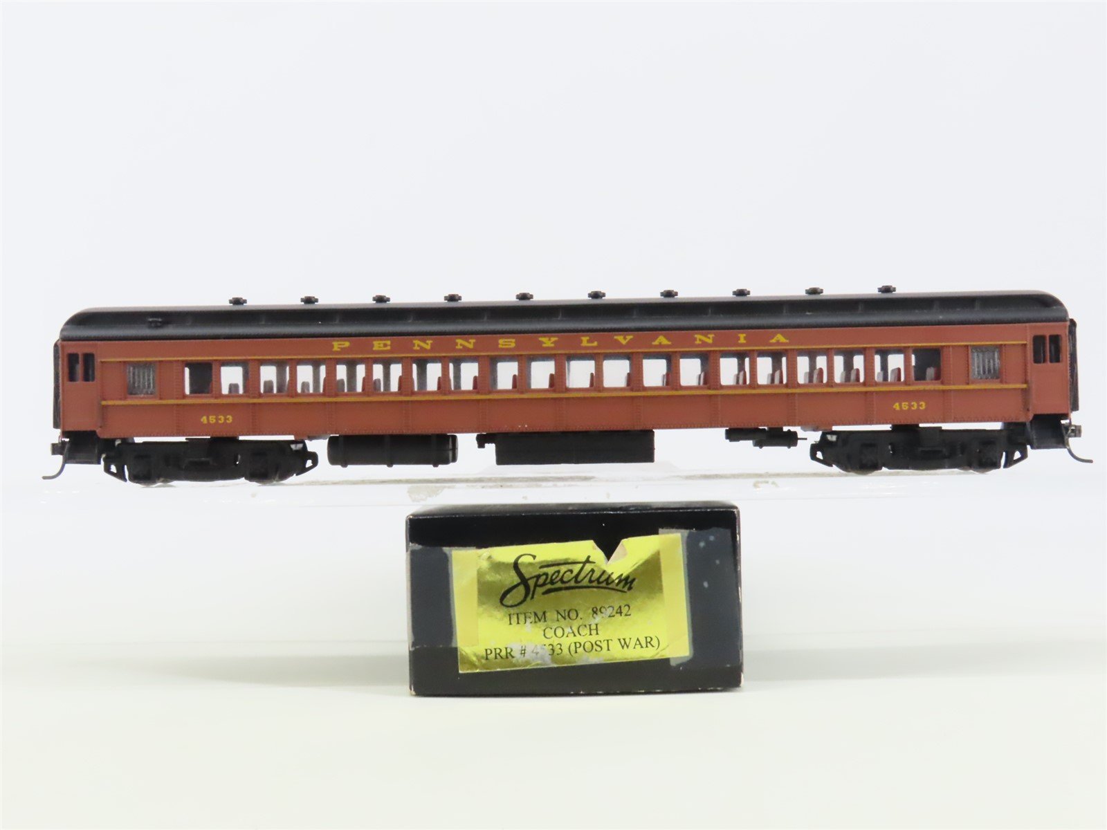 HO Scale Bachmann Spectrum 89242 PRR Pennsylvania Coach Passenger #4533