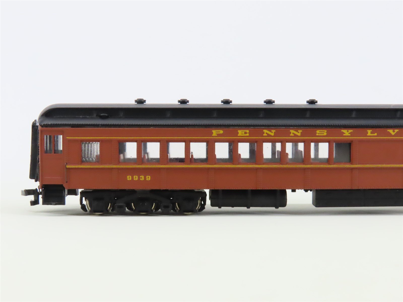HO Scale Bachmann Spectrum 89001 PRR Pennsylvania Combine Passenger #9939