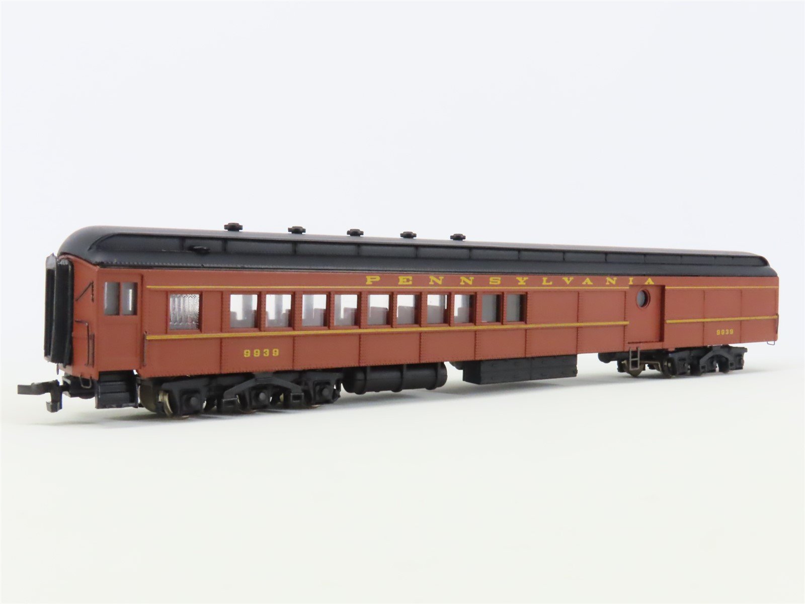 HO Scale Bachmann Spectrum 89001 PRR Pennsylvania Combine Passenger #9939