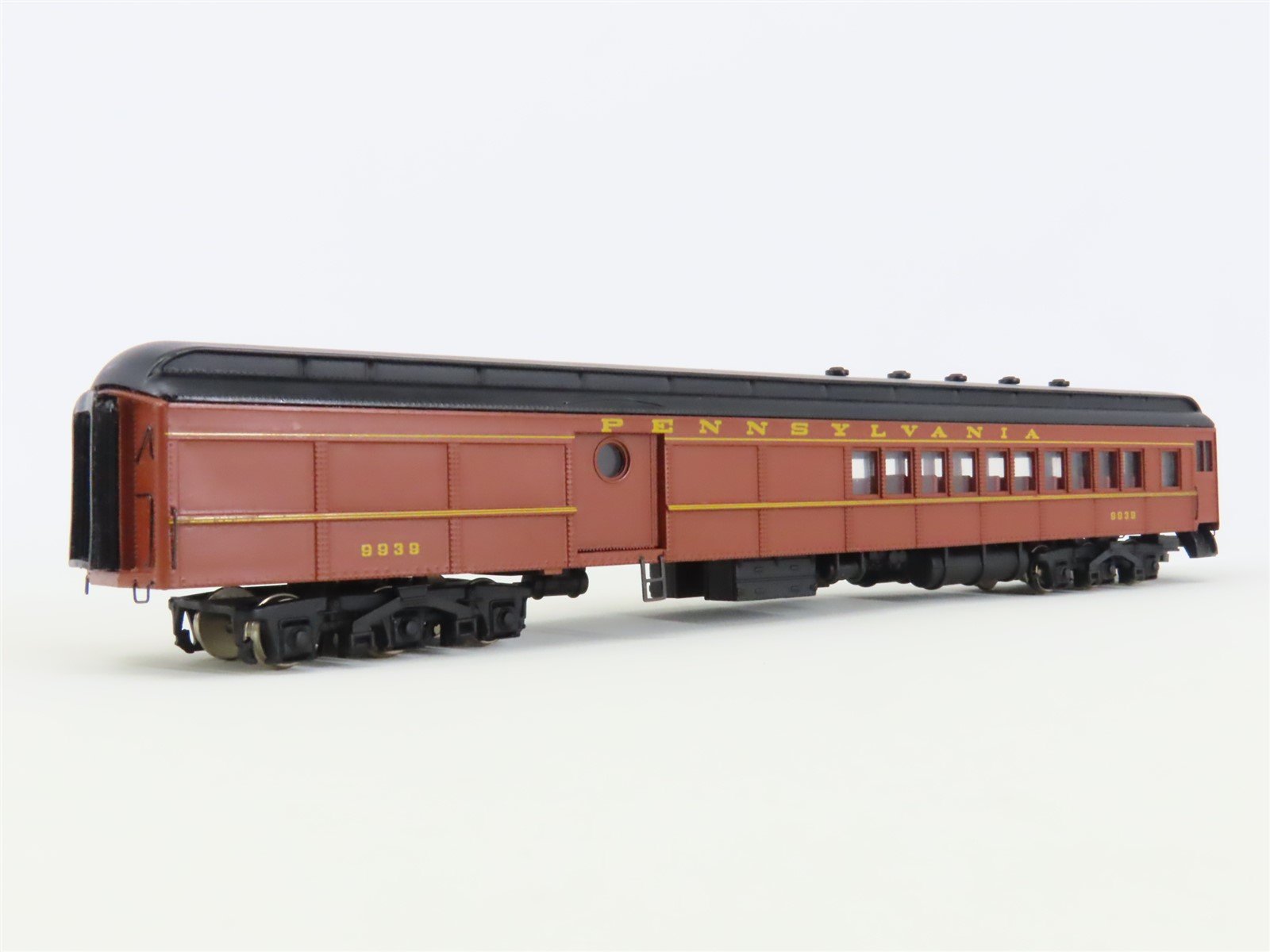 HO Scale Bachmann Spectrum 89001 PRR Pennsylvania Combine Passenger #9939