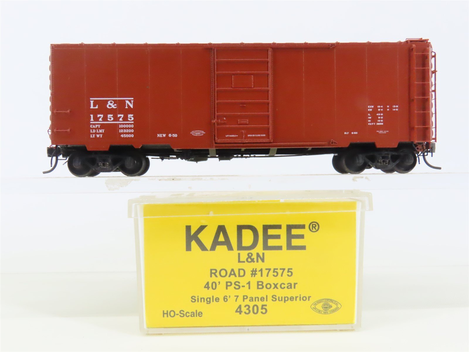 HO Scale Kadee 4305 L&N Louisville & Nashville 40' Single Door Box Car #17575