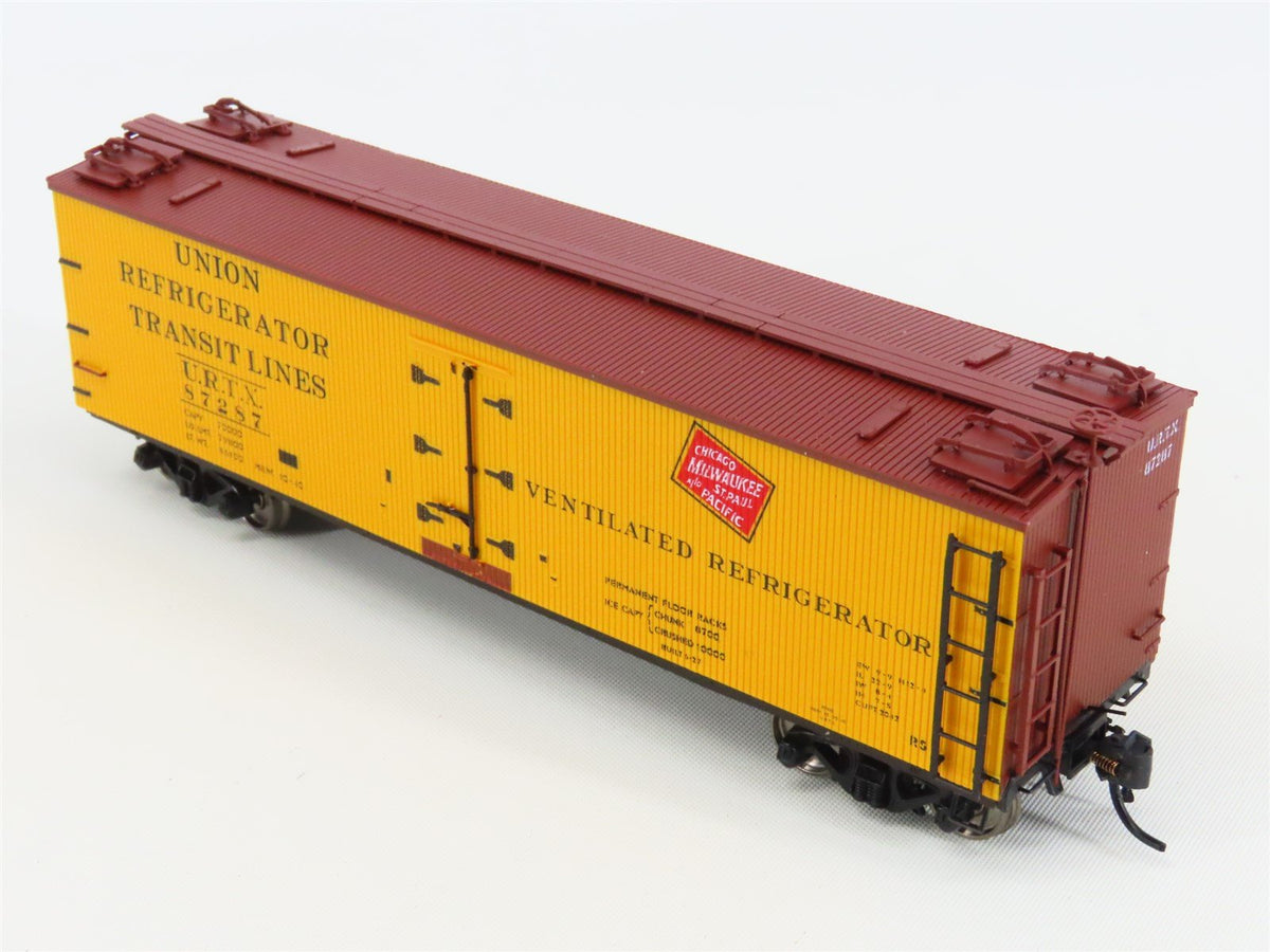 HO Scale Branchline Blueprint Series 112182 URTX Milwaukee 40&#39; Reefer #87287