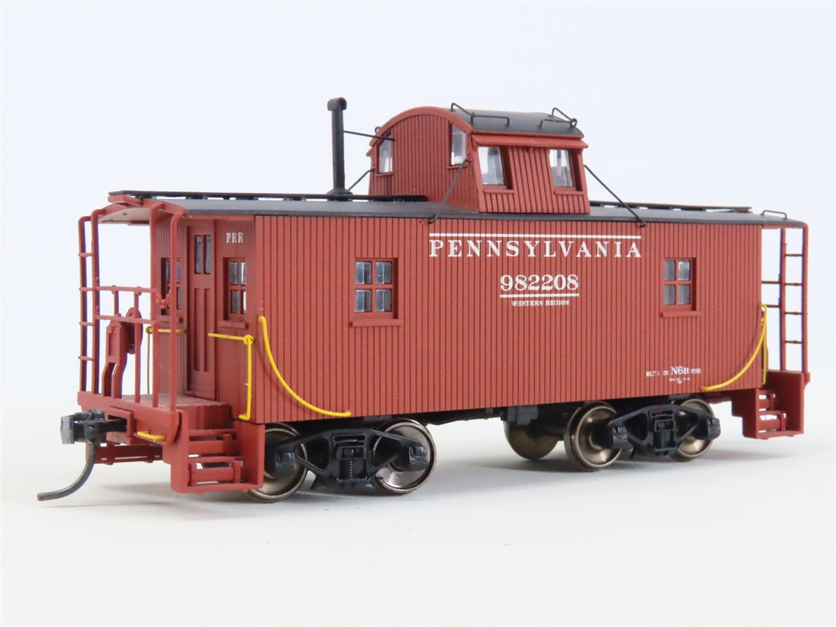 HO Scale Walthers Platinum Line 932-27651 PRR Pennsylvania Caboose 2-Pack